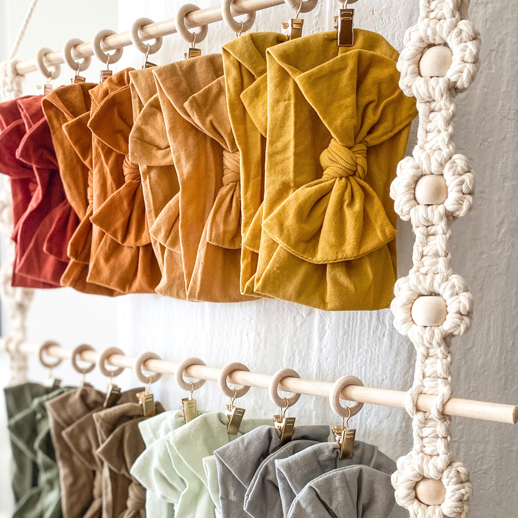 Daisy Flower Wall Headband Baby Bow Holder Knotified